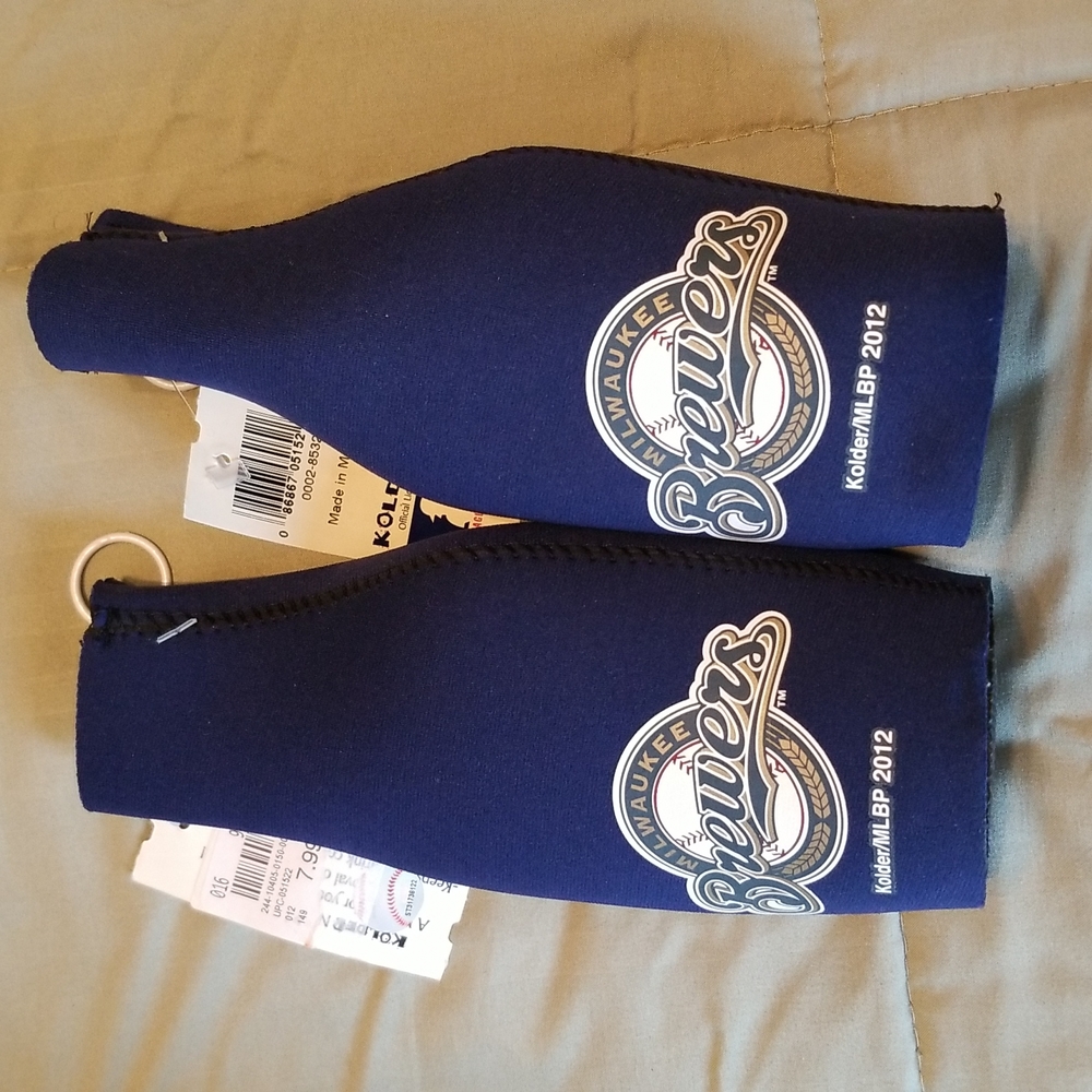 Milwaukee Brewers beer bottle koozies